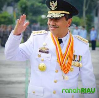  Budayawan Riau; Kritik dengan Cara Bermartabat